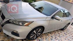 نیسان ئەلتیما